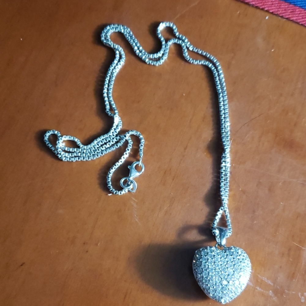 NECKLACE AND CHARM